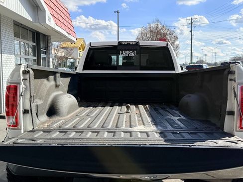 Used 2018 RAM 3500 Laramie w/ Convenience Group image 10