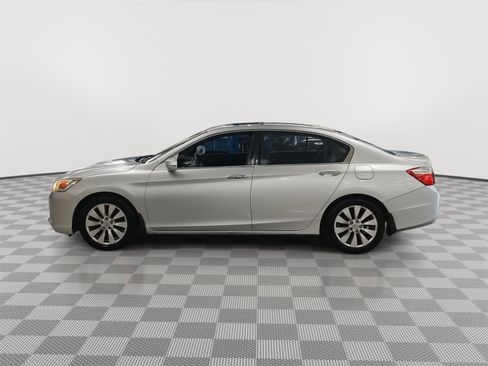 Used 2013 Honda Accord EX image 24