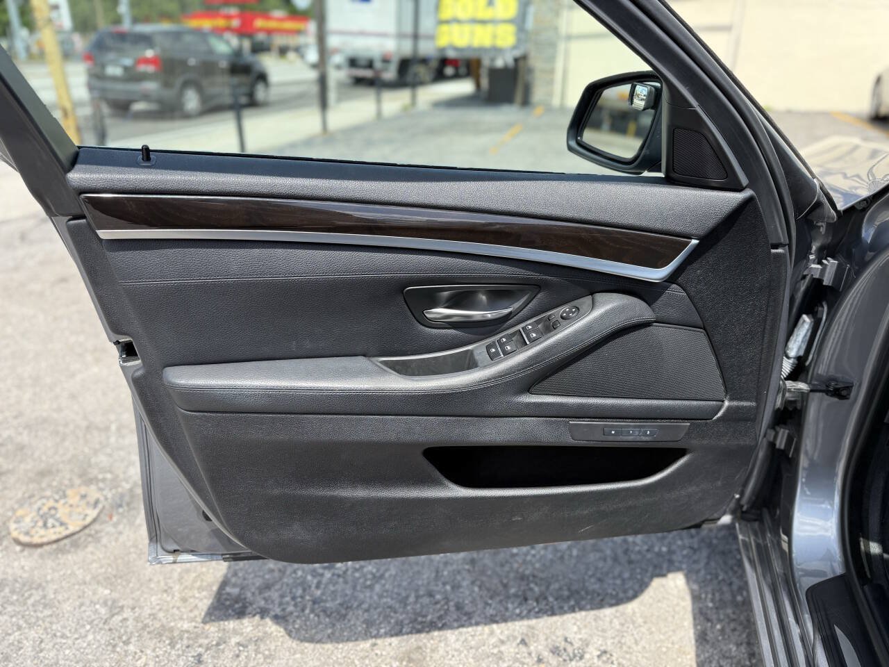 Used 2014 BMW 535i xDrive Sedan AWD/4WD image 11