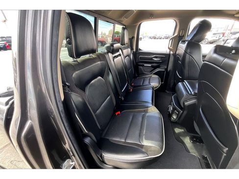Used 2019 RAM 1500 Laramie AWD/4WD image 28
