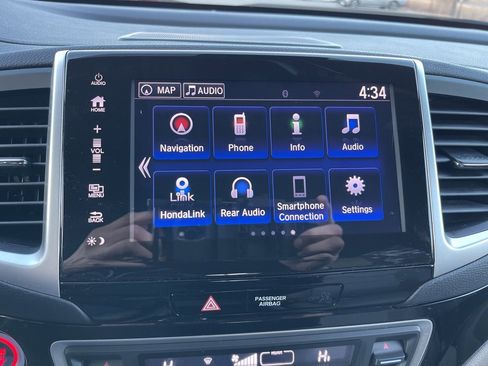 Certified 2017 Honda Pilot Touring image 14