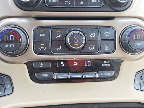 Used 2017 GMC Yukon Denali w/ Open Road Package RWD image 19