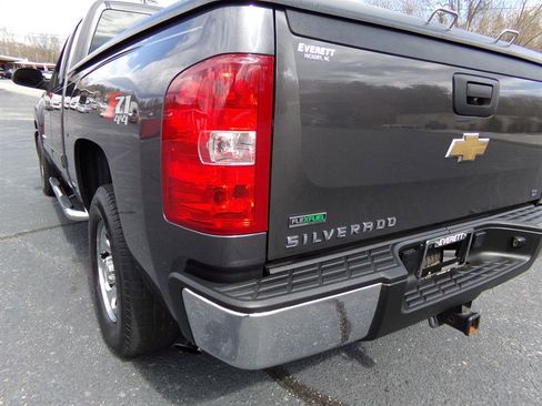 Used 2010 Chevrolet Silverado 1500 LT w/ Power Pack Plus image 9