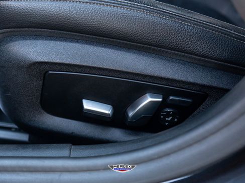 Used 2019 BMW 540i w/ M Sport Package image 42