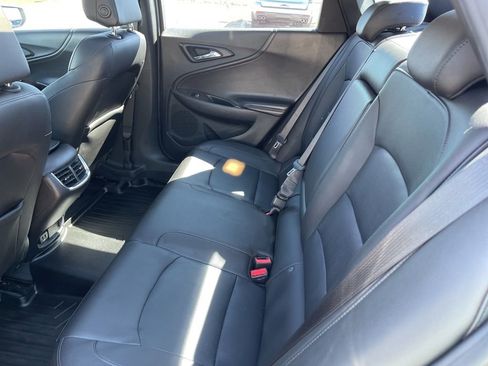 Used 2018 Chevrolet Malibu Premier w/ Premier Sun and Wheel Package image 15