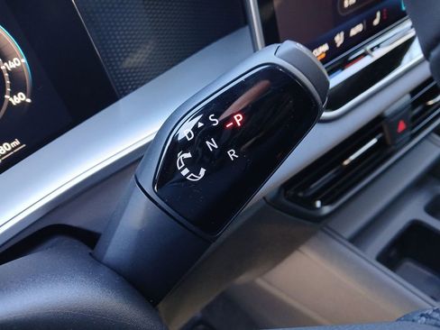 New 2026 Volkswagen Tiguan SE R-Line image 23