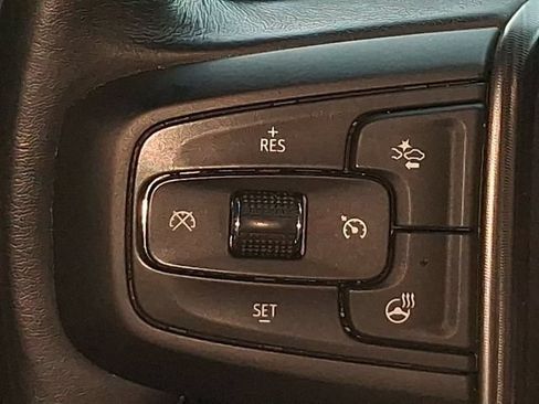 Used 2024 GMC Sierra 2500 Denali Ultimate AWD/4WD image 12