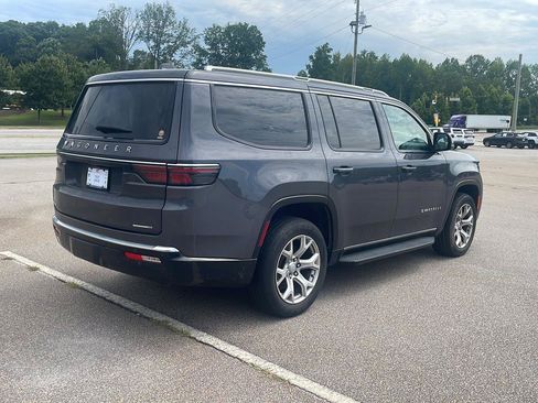 Used 2022 Jeep Wagoneer Series II w/ Flexible Seating Group AWD/4WD image 3