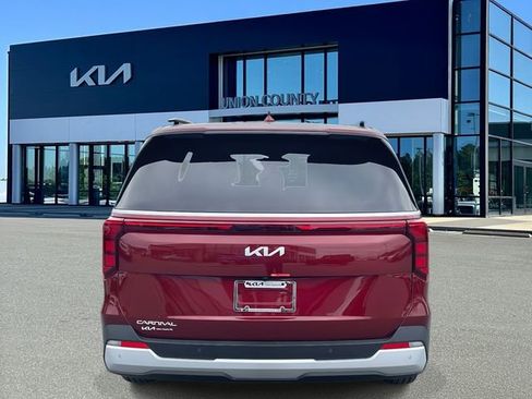 New 2026 Kia Carnival EX image 11
