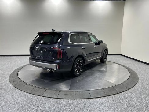 Used 2025 Kia Telluride SX w/ SX Captain's Chair Package FWD image 7