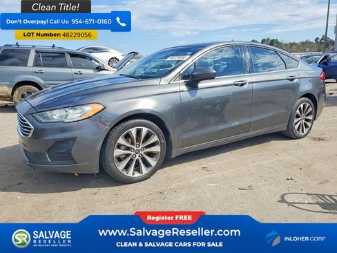 Used 2019 Ford Fusion SE image 1