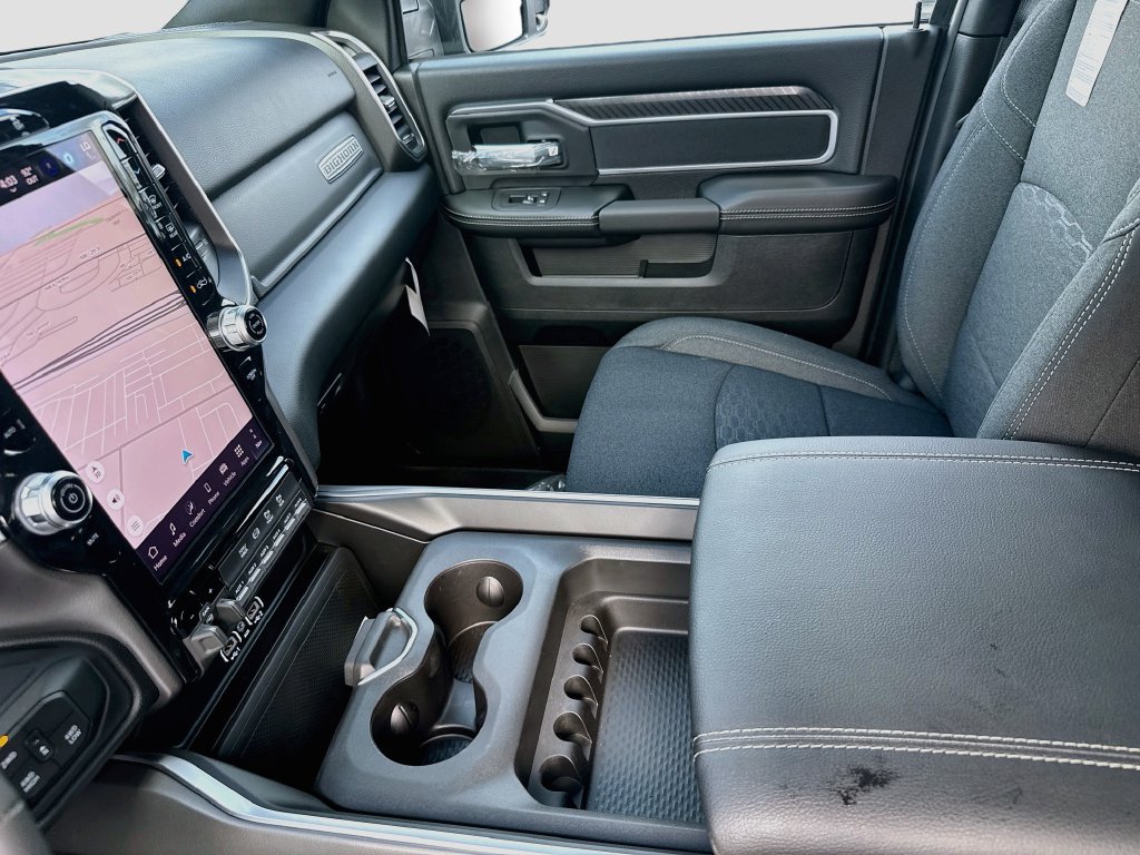 New 2027 RAM 3500 Big Horn AWD/4WD image 25