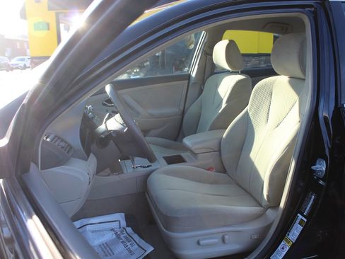 Used 2008 Toyota Camry LE image 9