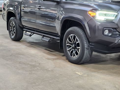 Used 2023 Toyota Tacoma TRD Sport image 16