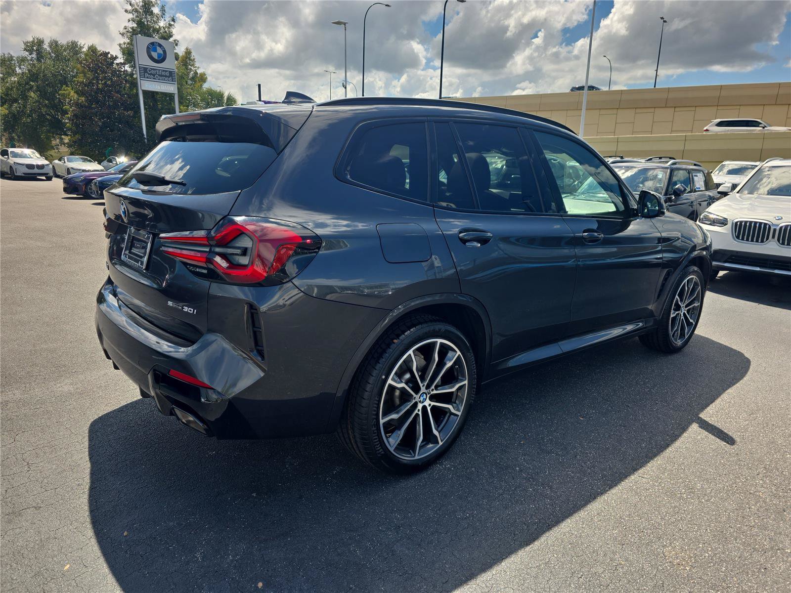 Certified 2024 BMW X3 sDrive30i w/ Premium Package RWD image 2