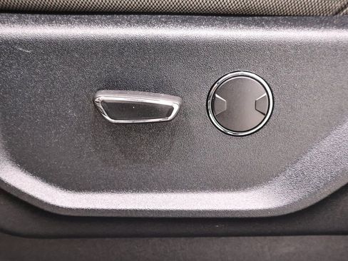 Certified 2019 Ford F250 XLT w/ XLT Value Package image 14