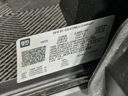 Used 2025 Chevrolet Trax RS w/ Sunroof Package FWD image 12