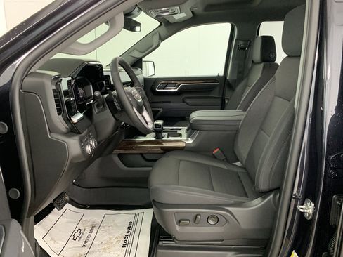 New 2026 GMC Sierra 1500 Elevation image 13