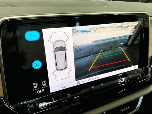 New 2026 Volkswagen Atlas SE image 20