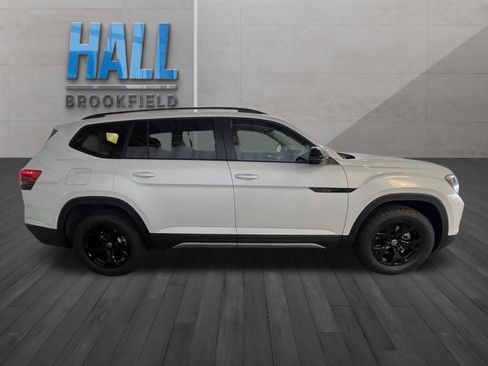 New 2026 Volkswagen Atlas Peak Edition AWD/4WD image 6