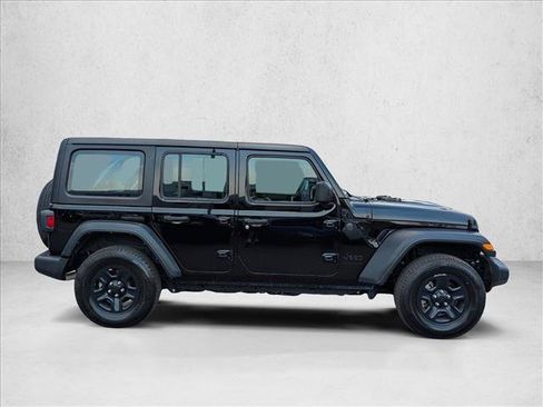 Used 2024 Jeep Wrangler Unlimited Sport AWD/4WD image 4