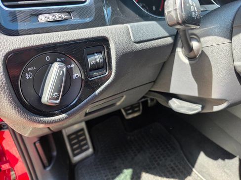 Used 2015 Volkswagen GTI SE w/ Lighting Package (SEL) image 15