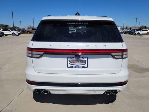 New 2026 Lincoln Aviator AWD image 11