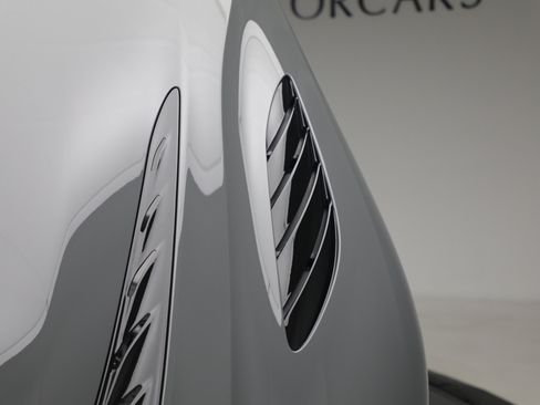 Used 2023 Aston Martin DBS Coupe RWD image 30
