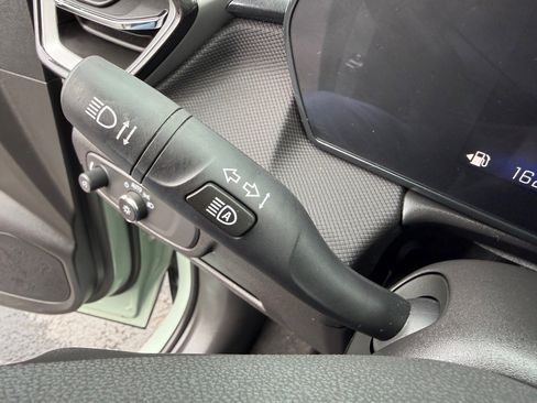 Used 2025 Chevrolet TrailBlazer LS w/ LS Convenience Package image 33