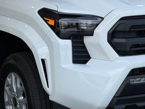 New 2026 Toyota Tacoma SR5 AWD/4WD image 8