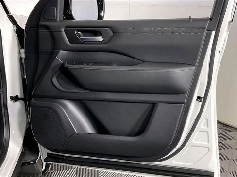 New 2026 Nissan Armada SV RWD image 24