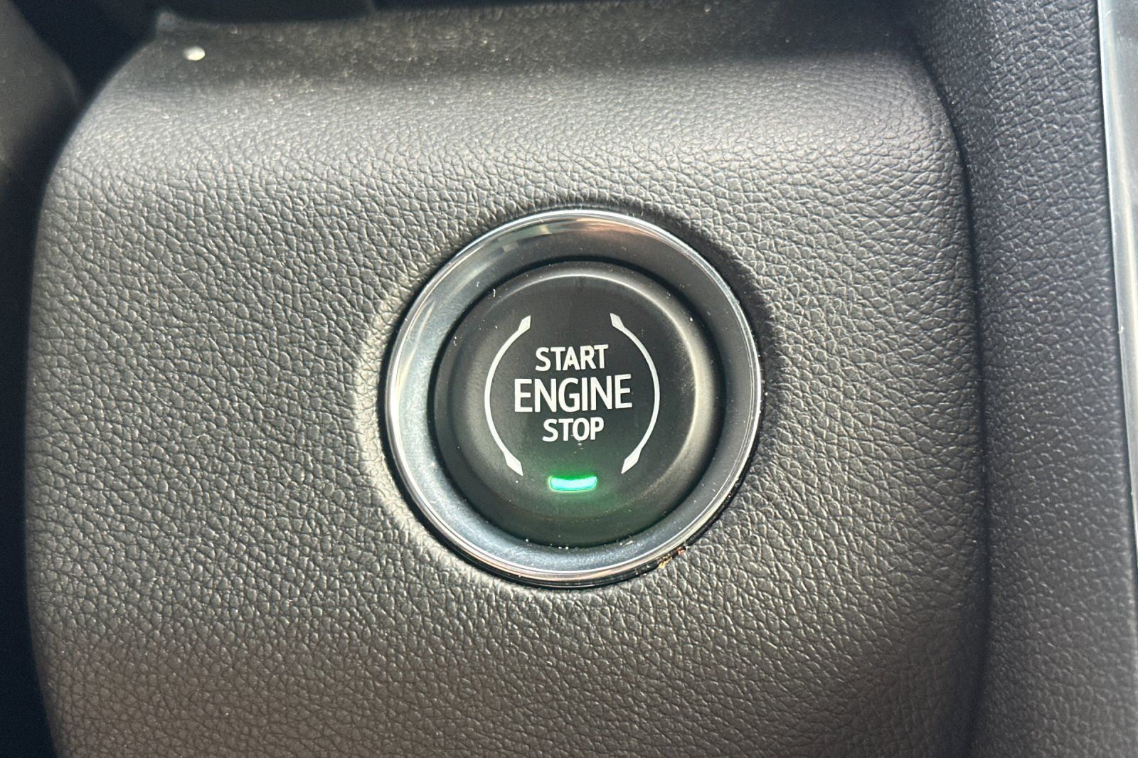 Used 2026 GMC Acadia Elevation FWD image 31