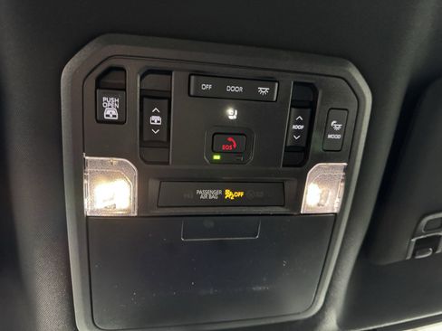 New 2025 Toyota Tundra Platinum w/ TRD Off-Road Package image 36