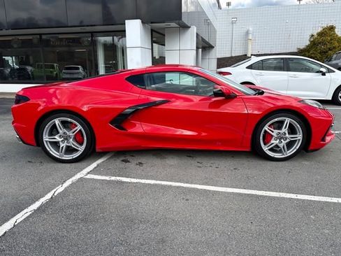 Used 2022 Chevrolet Corvette Stingray Preferred Cpe w/ Engine Appearance Package image 7