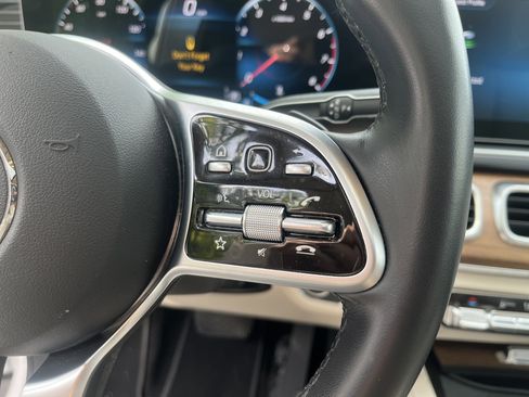 Used 2022 Mercedes-Benz GLE 350 4MATIC image 12