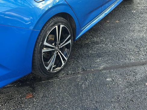 Used 2020 Nissan Sentra SR w/ Premium Package image 8