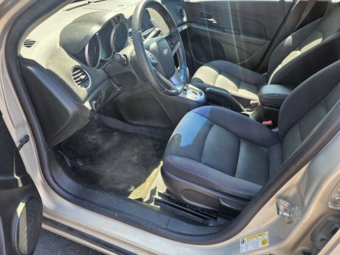 Used 2012 Chevrolet Cruze LT FWD image 11