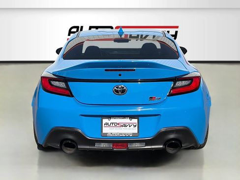 Used 2023 Toyota GR86 Premium w/ ALL Weather Mat Package (TMS) RWD image 6