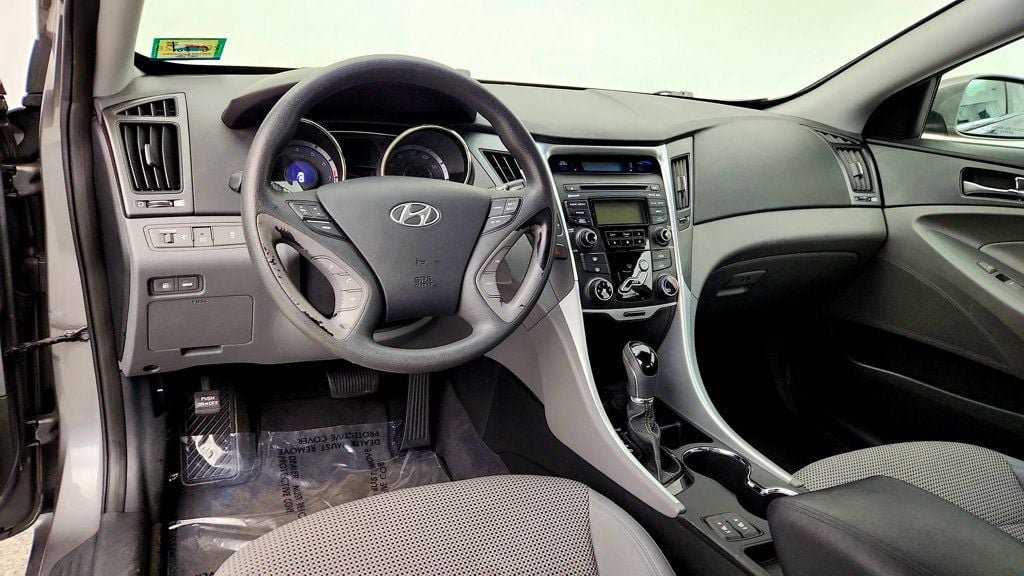 Used 2013 Hyundai Sonata GLS w/ Popular Equipment Pkg FWD image 24