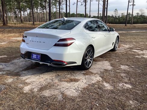 Used 2025 Genesis G70 2.5T image 5
