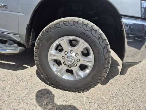 Used 2024 RAM 2500 Big Horn AWD/4WD image 6