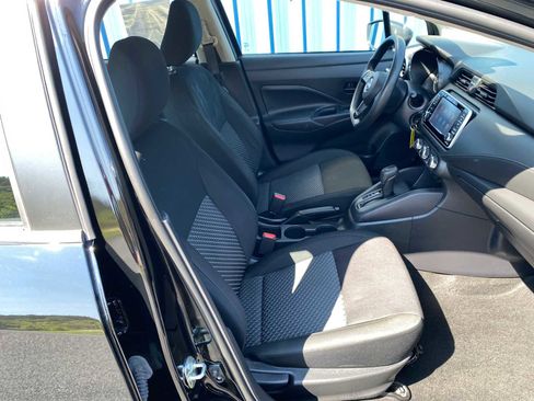 Used 2024 Nissan Versa S w/ Trunk Package image 27