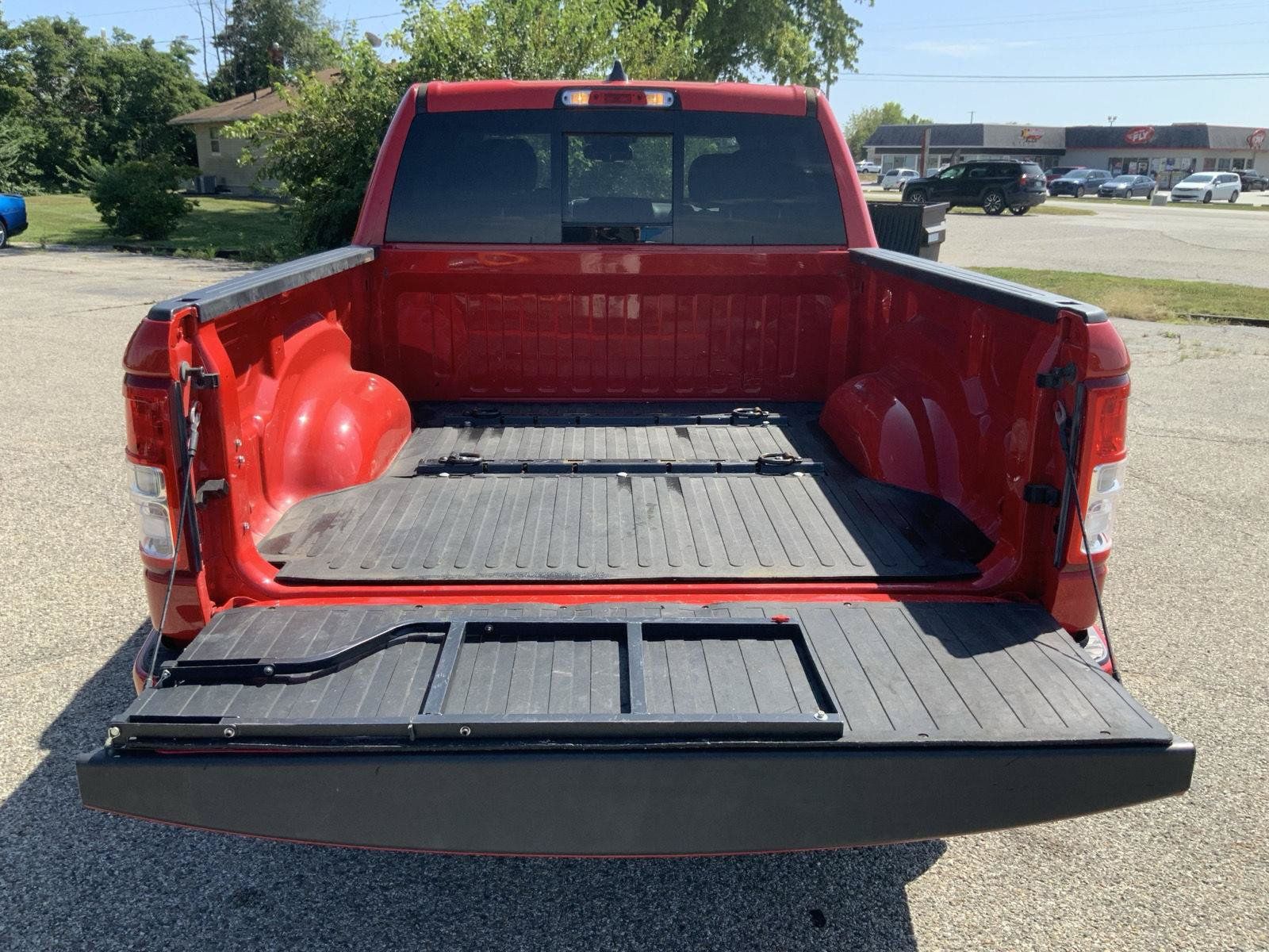 Used 2019 RAM 1500 Big Horn AWD/4WD image 10