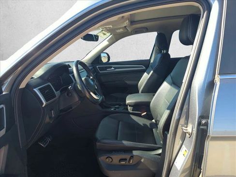 Used 2022 Volkswagen Atlas SEL R-Line image 17