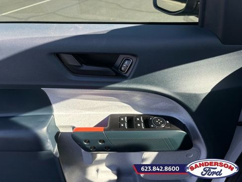 Used 2024 Ford Maverick XLT FWD image 12