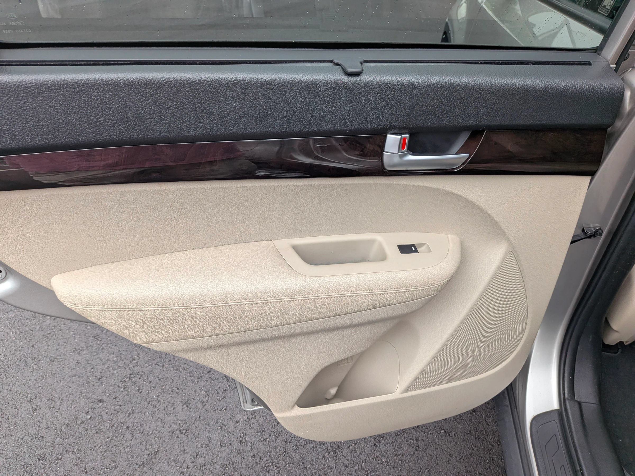 Used 2014 Kia Sorento LX FWD image 29