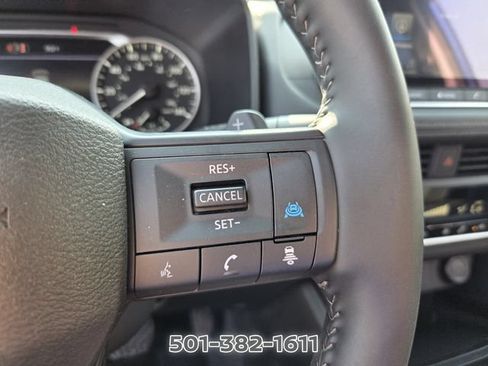 Certified 2026 Nissan Rogue SV FWD image 26