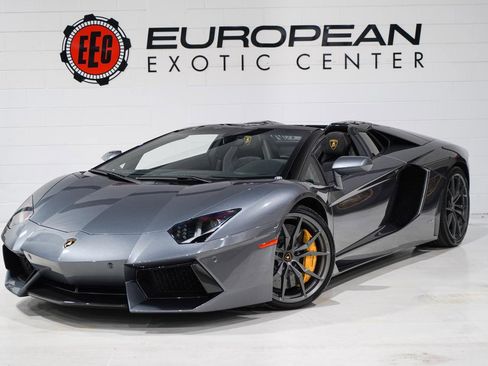 Used 2014 Lamborghini Aventador LP 700-4 image 5
