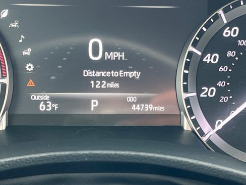 Certified 2023 Toyota Highlander XLE image 26