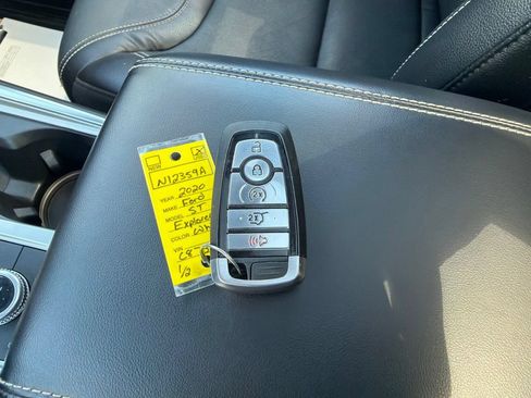 Used 2020 Ford Explorer ST w/ ST Street Pack AWD/4WD image 23